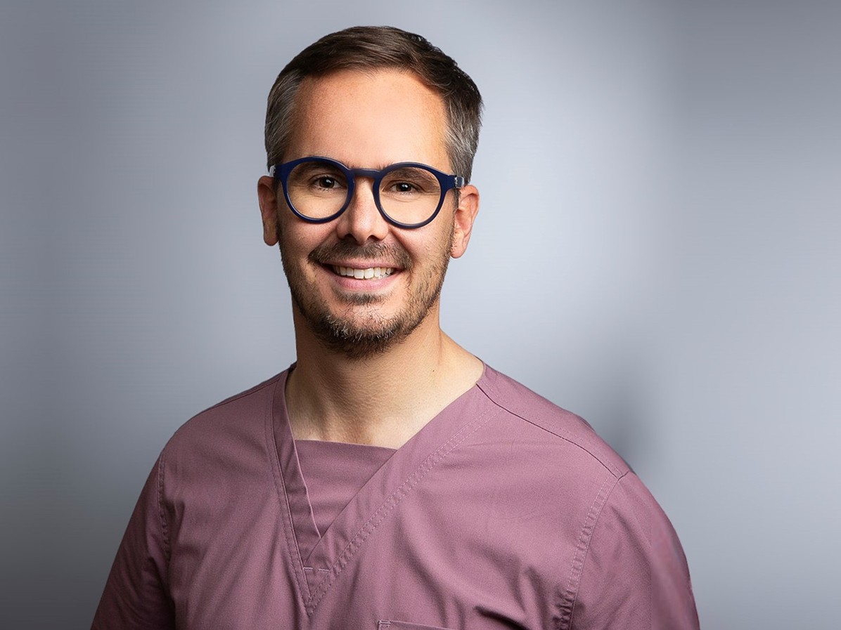 Oral and maxillofacial surgeon Ville Männistö at his office